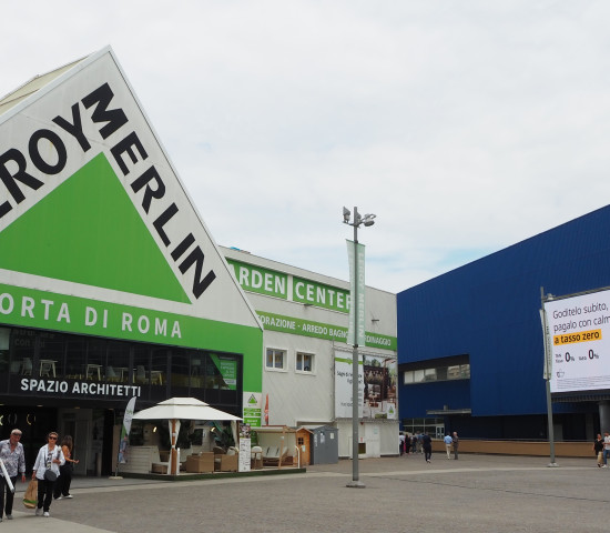 Der Leroy-Merlin-Markt Porta di Roma befindet sich in unmittelbarer Nachbarschaft zu einem Ikea-Markt.