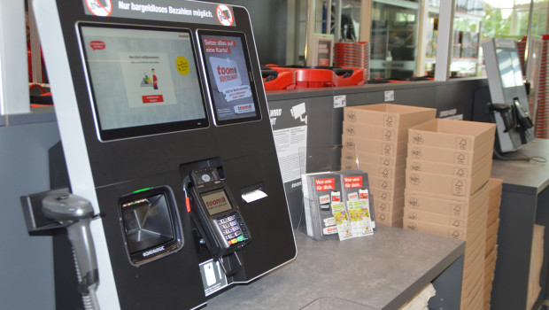 Im Toom-Markt in Alsdorf können Kunden ihre Einkäufe selbst einscannen. 