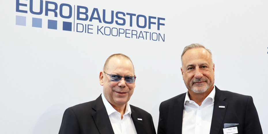 Über die aktuelle Lage der Eurobaustoff informierten die Geschäftsführer Dr. Eckard Kern (r.) und Jörg Hoffmann.