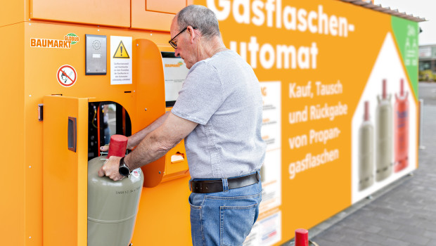 Inzwischen an 66 Standorten installiert: ein Gasflaschen-Tauschautomat bei Globus Baumarkt.